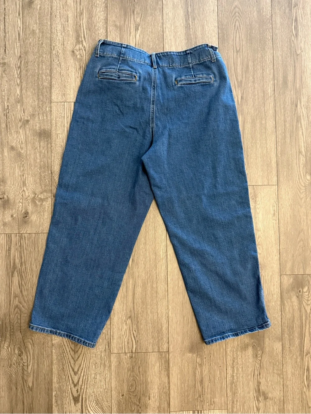 Banana Republic High Rise Straight Fit Dark Wash Women Capri Style Jeans 32x25.